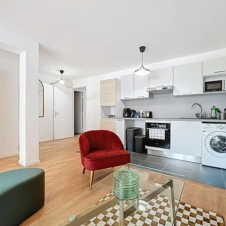 公寓 Modern & Spacious With Rooftop